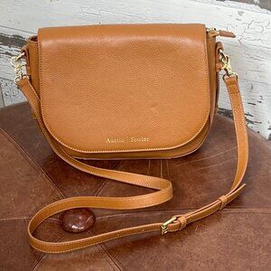 AUSTIN FOWLER Omaha Leather Crossbody Bag Camel (Brown)